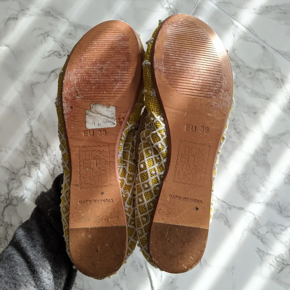 Ticket To Timbuktu ∆ Embroidered Flat - Picture 7 of 7